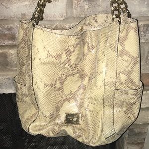 Michael Kors Hobo
